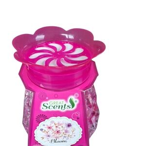 No Boundaries Pink Floral Scented Candle Holder